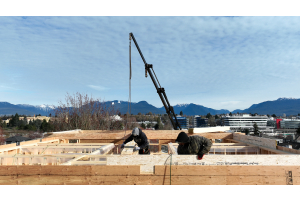 What Should Contractors Look for in a Building Material Delivery Service?